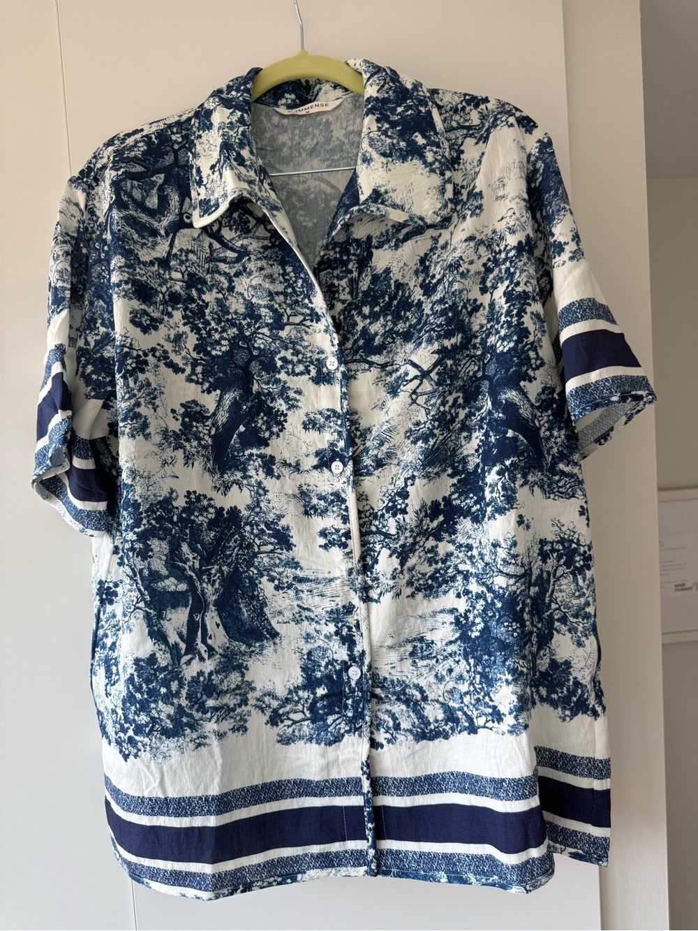Commense Blue Toile Print Short Set - Button Front Shirt & Shorts - size Medium - Picture 10 of 16